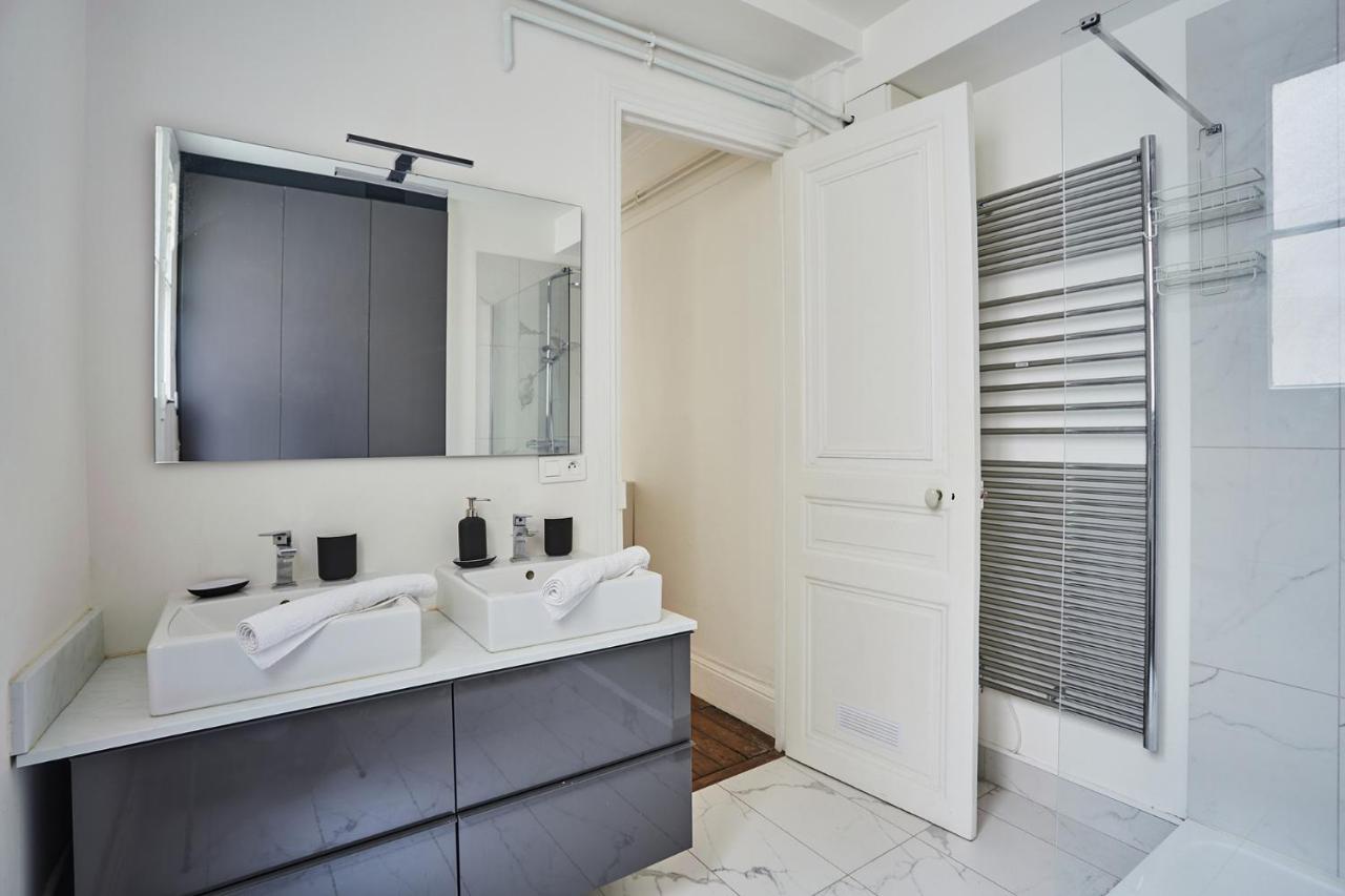 Apartment Beaubourg By Studio Prestige Parijs Buitenkant foto